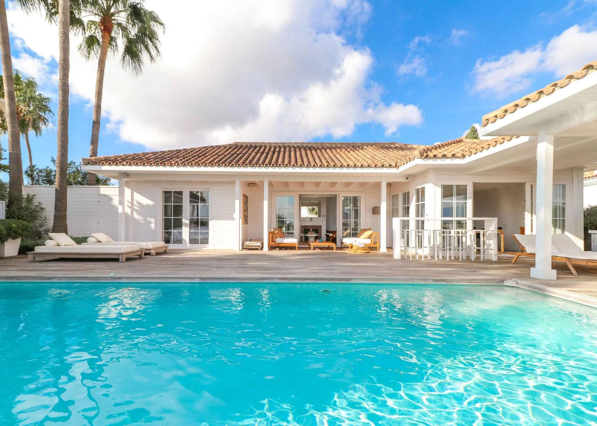 Villa con vistas al mar y cuatro dormitorios