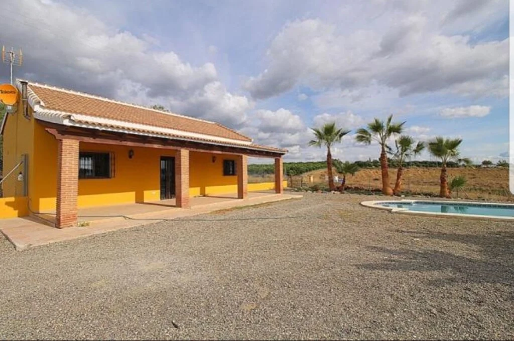 Rural house near Coín with pool