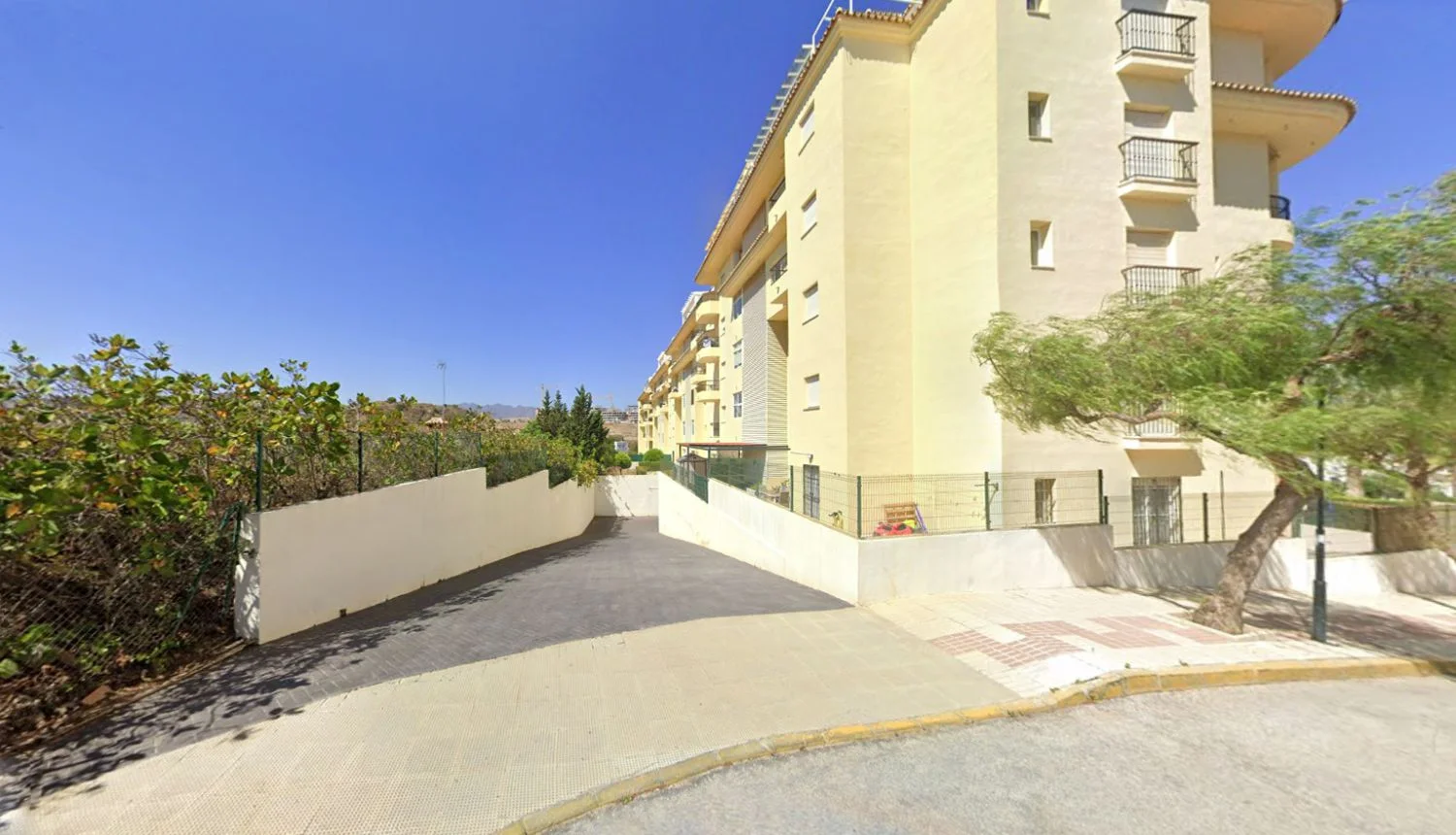 Garaje bancario en el centro de Mijas