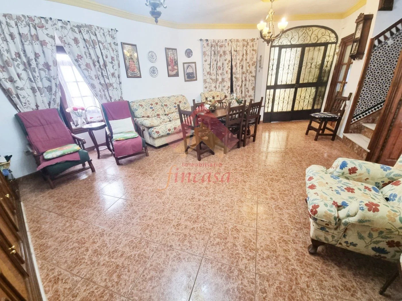 Amplia casa en Ronda, 4 dormitorios
