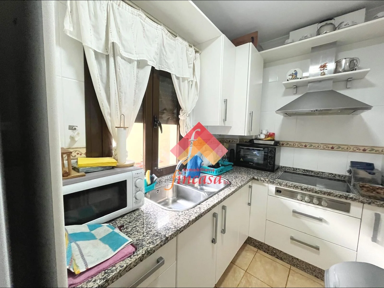 Tenanted duplex in Ronda centre