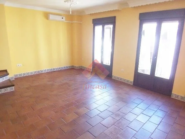 New-build central Ronda duplex, 3 bedrooms