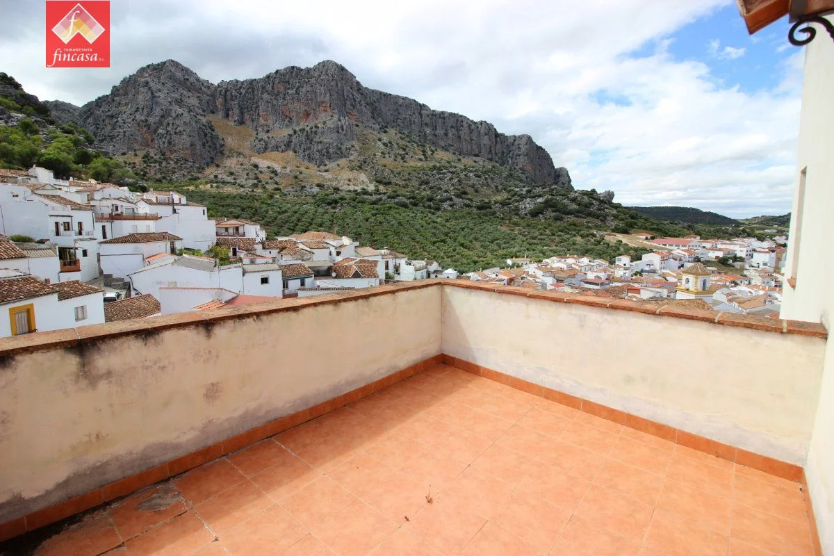 Edificio céntrico en Montejaque, 346 m²
