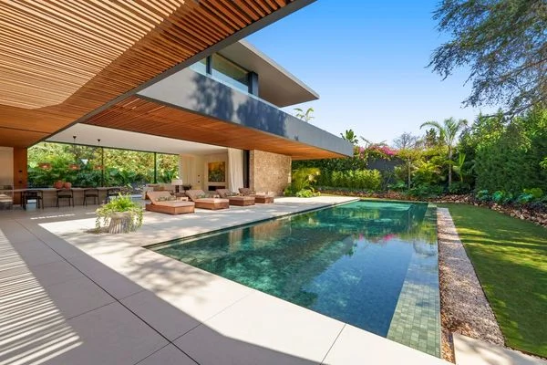 Villa de lujo en Aloha, 900 m², seis dormitorios