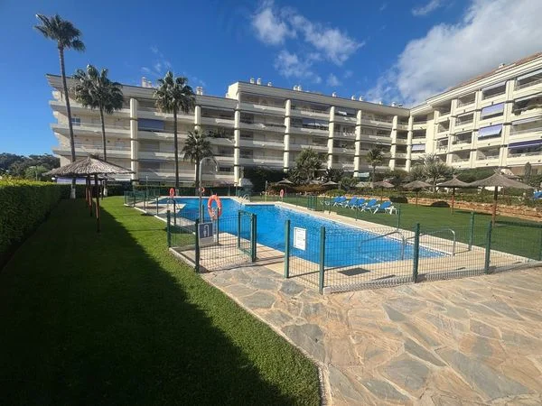 South-facing Marbella flat, 1 bedroom