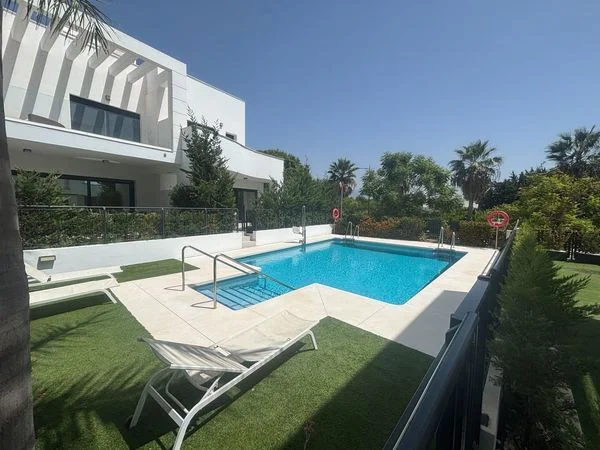 Modern townhouse in Bel-Air, 3 bedrooms