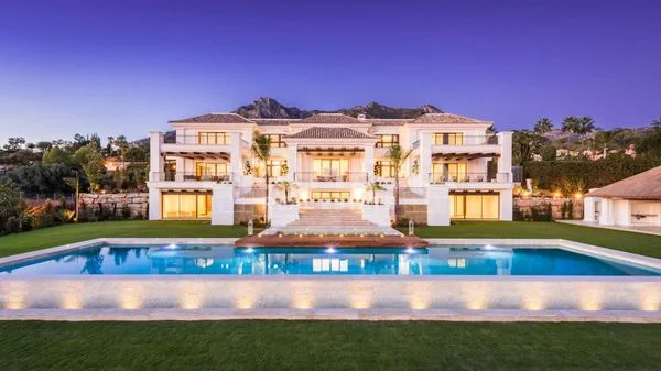 Luxury Sierra Blanca villa, 7 bedrooms