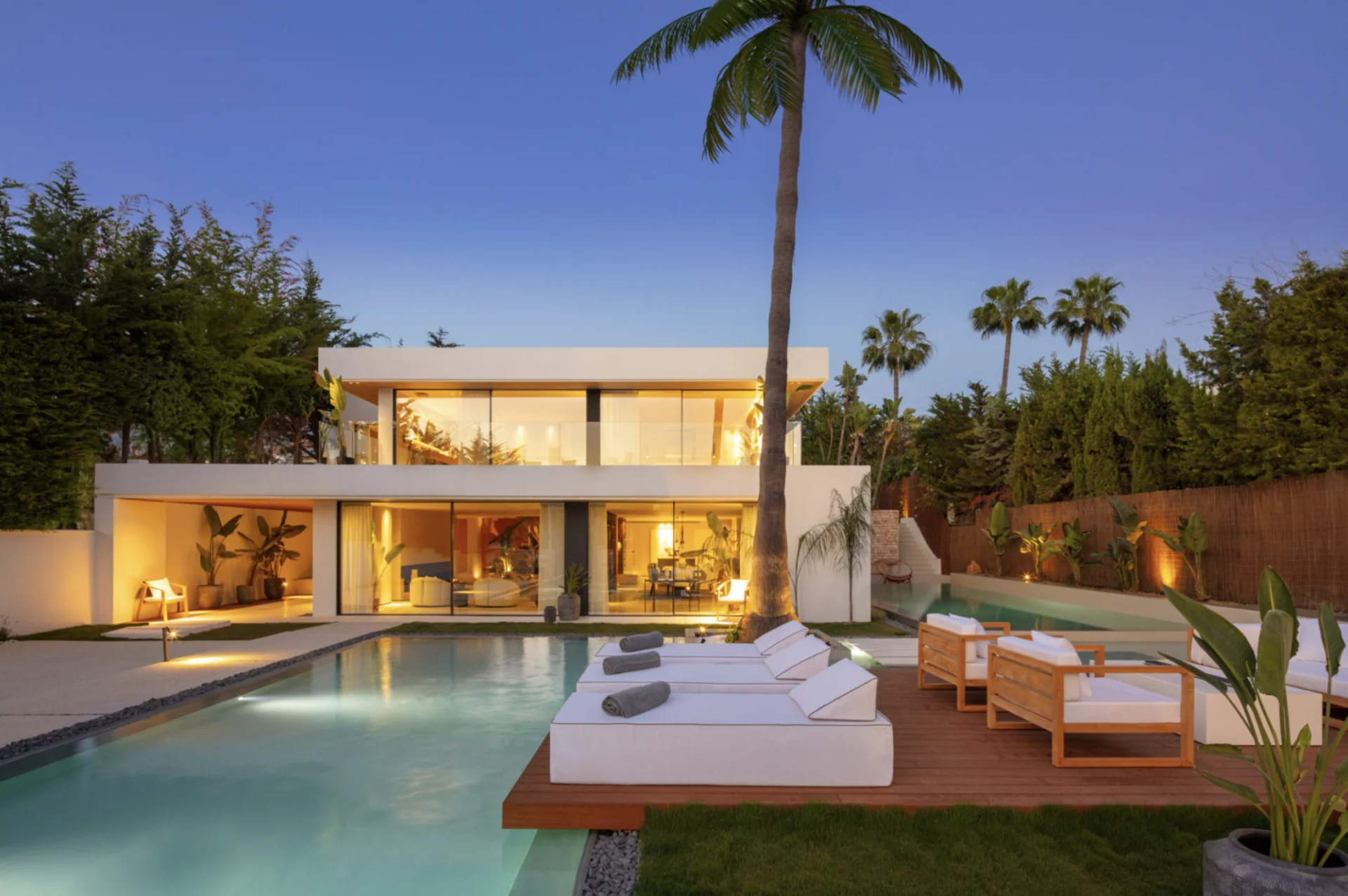 Villa moderna en Marbella con cuatro dormitorios