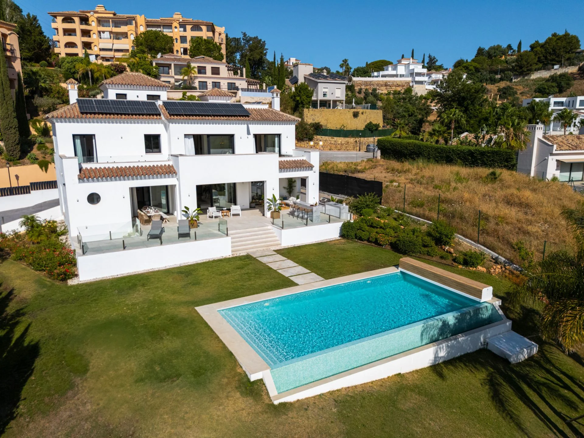 Frontline golf villa, 5 bedrooms, 638 m²