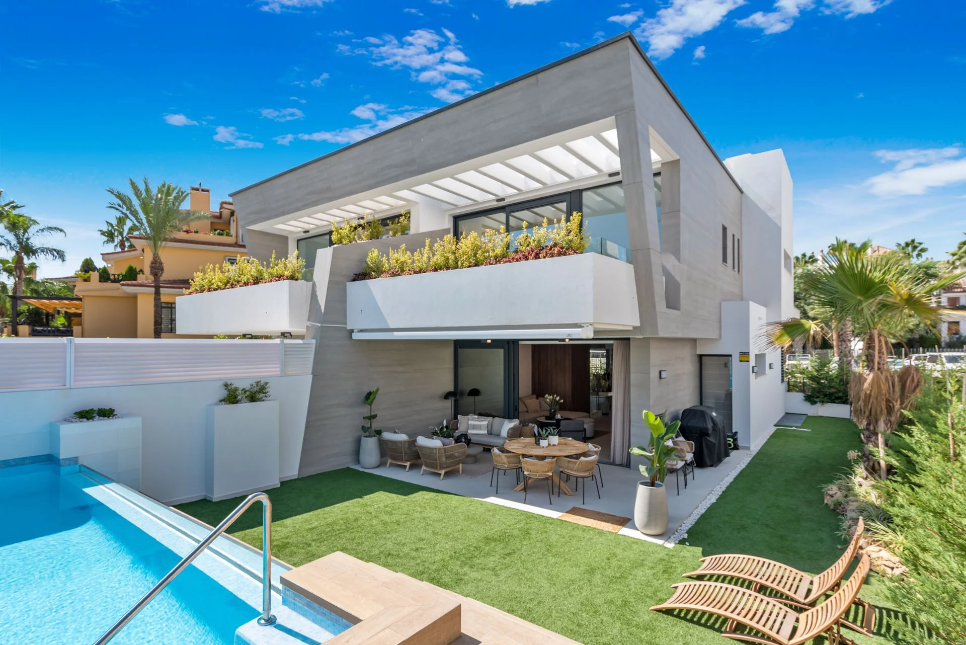 Modern Puerto Banús townhouse, five bedrooms