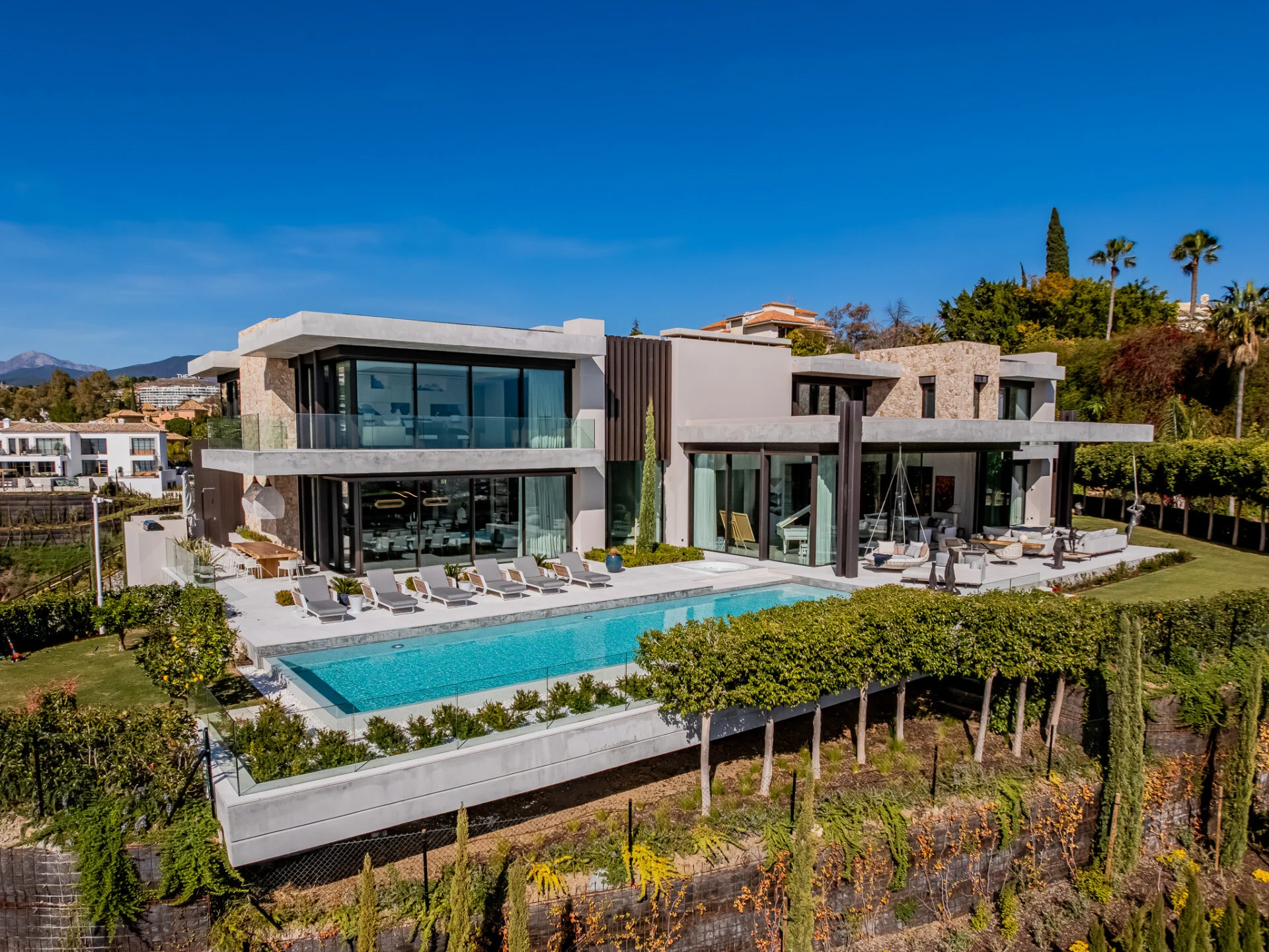 Luxury La Quinta villa, 8 bedrooms