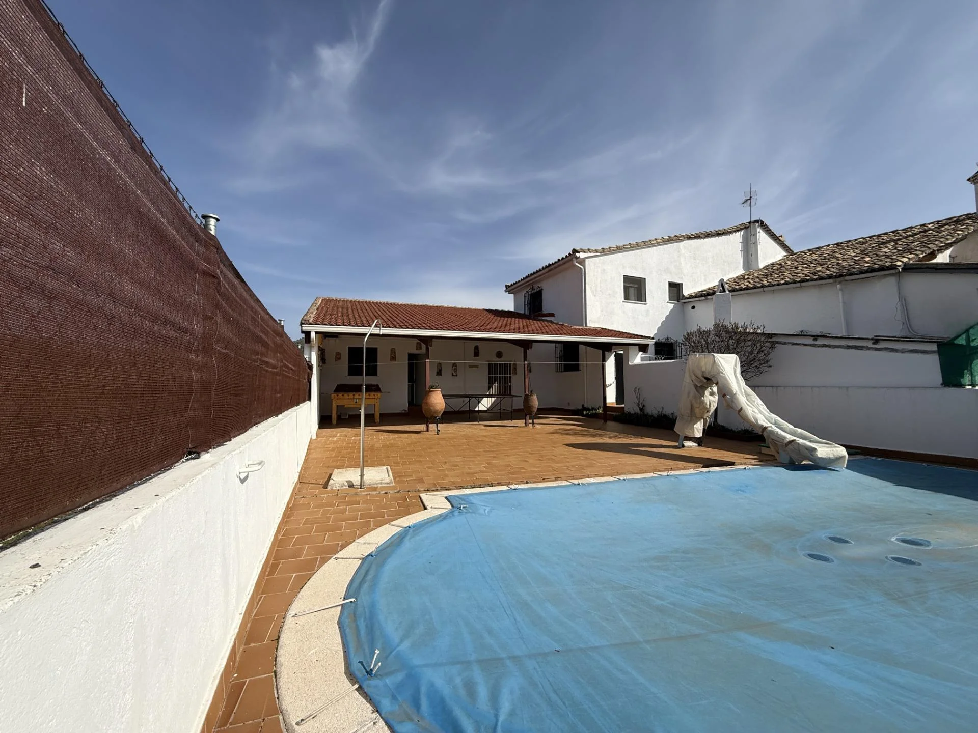Spacious Salmerón house with private pool