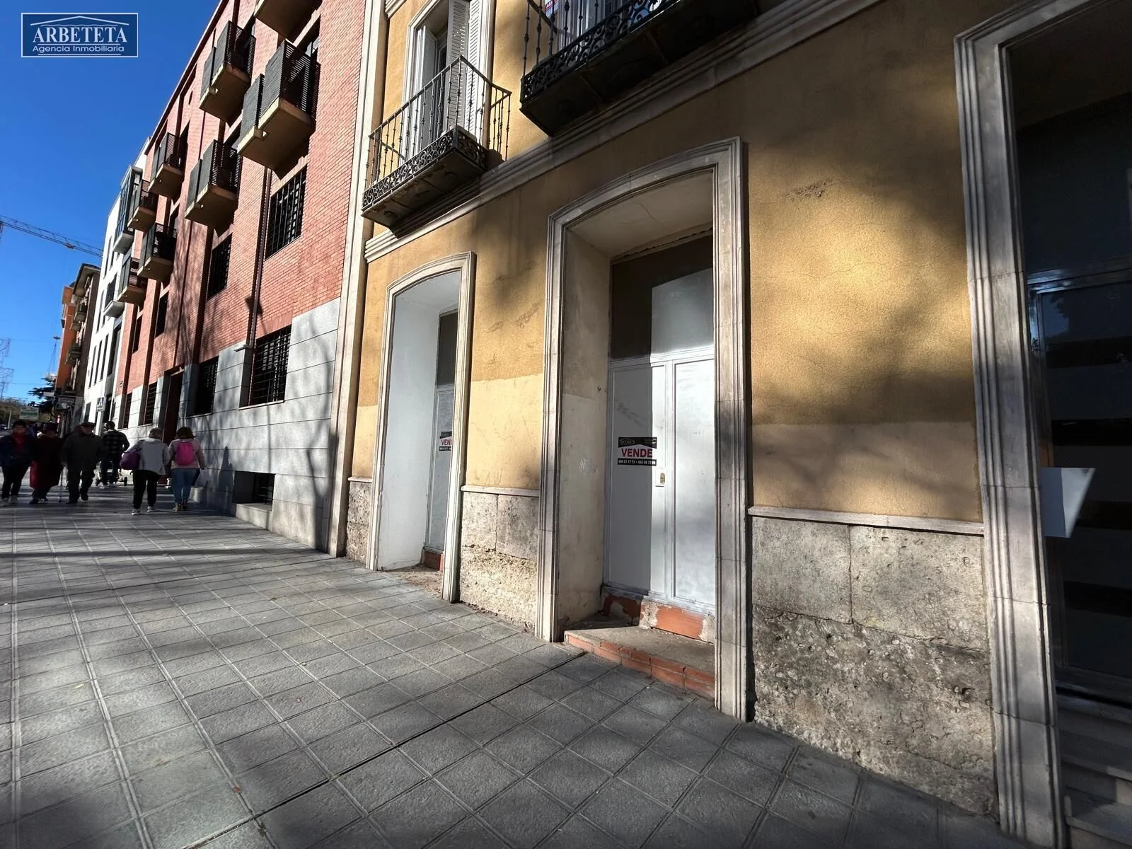 Diaphanous commercial unit, 185 m², Guadalajara
