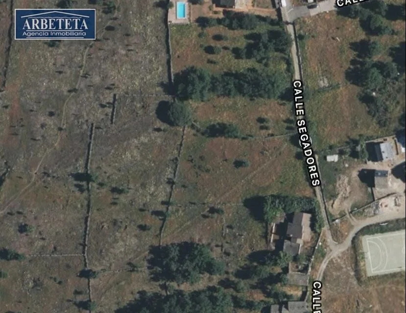 Urban plot with subdivision potential