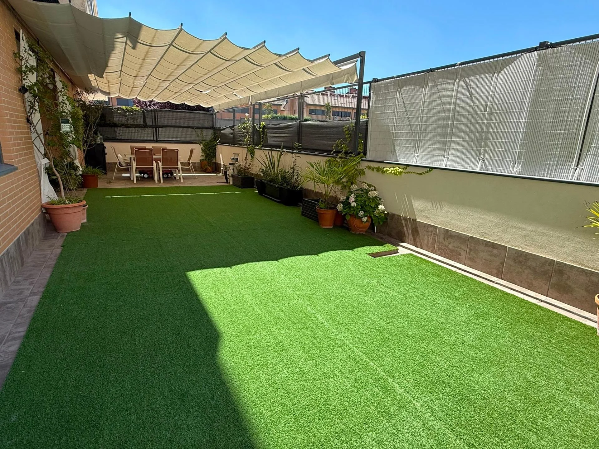 Modern Guadalajara flat with private patio