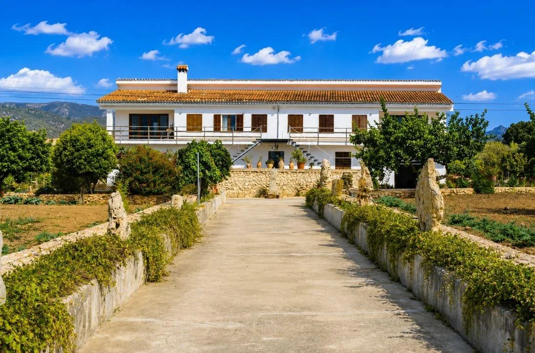 Finca mallorquina cerca de Inca, parcela de 14.119 m²