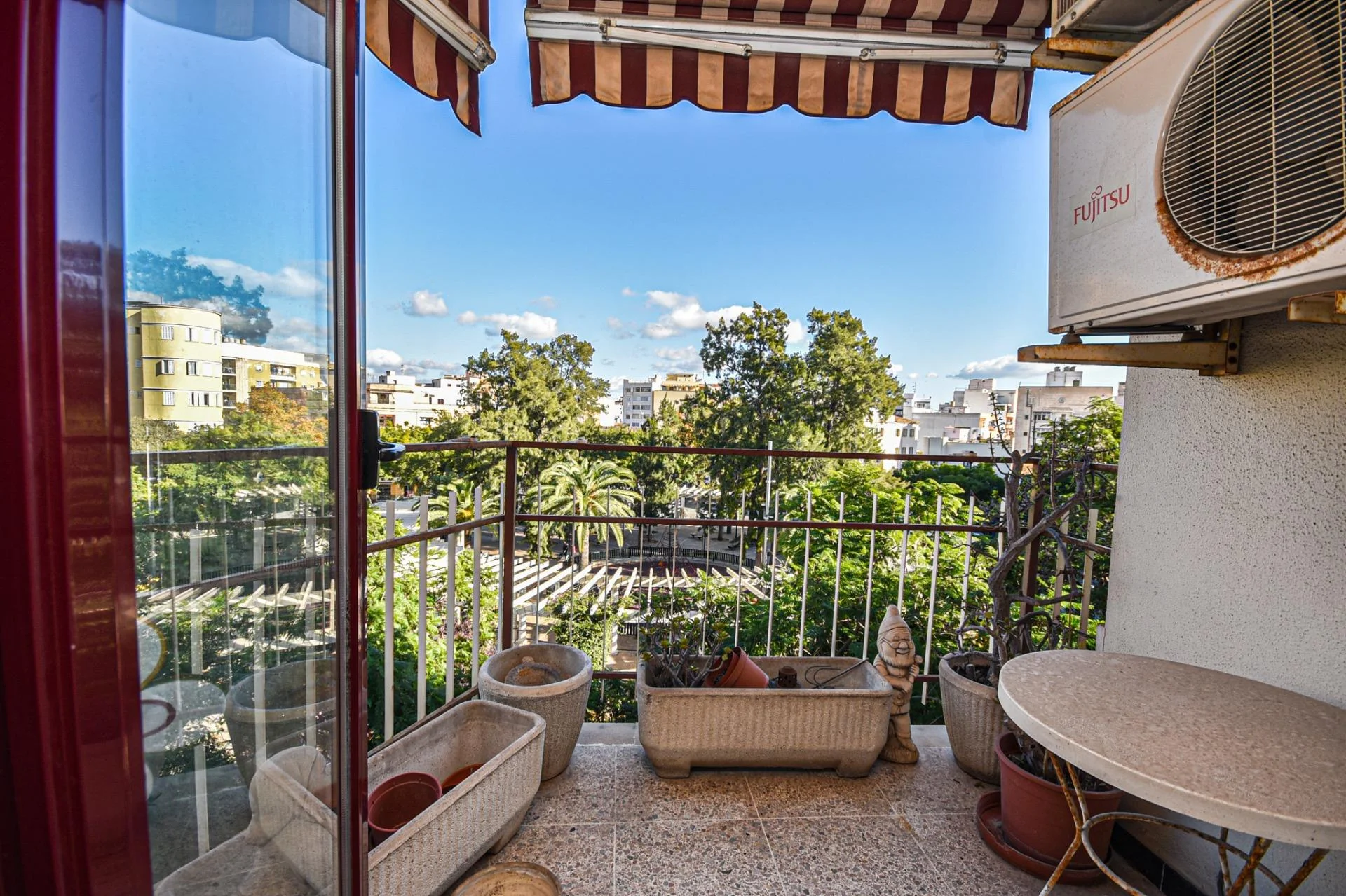 Piso céntrico en Palma con cinco habitaciones