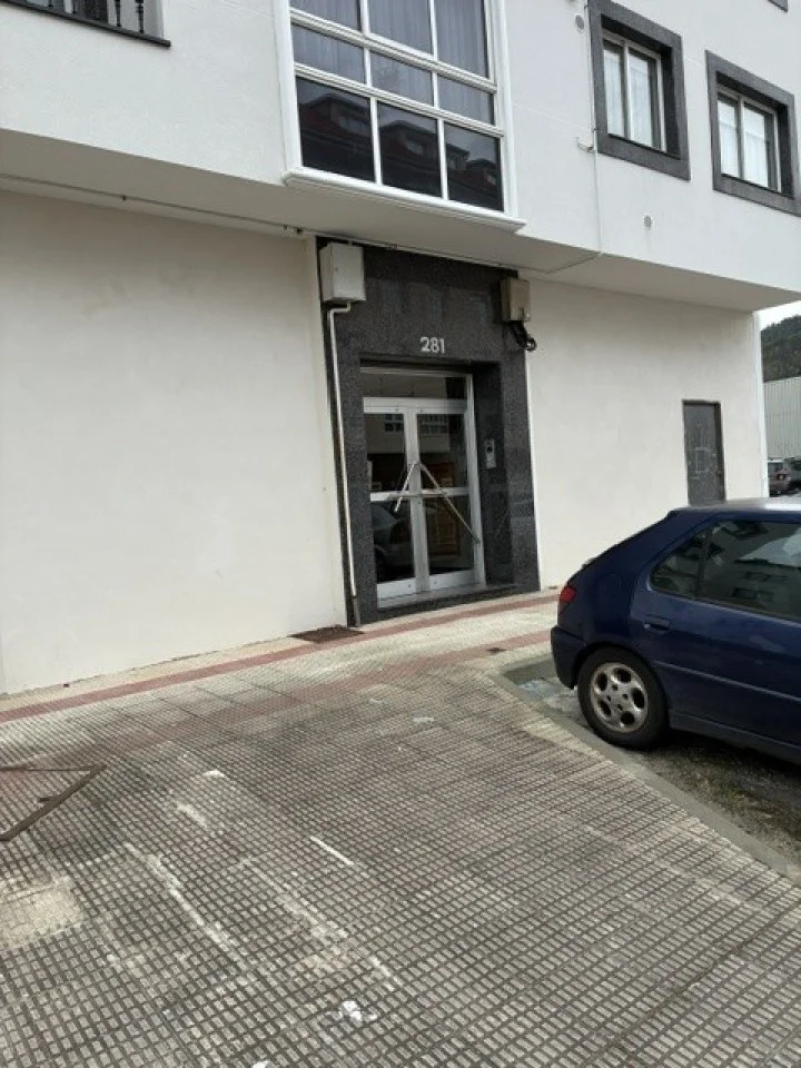 Bajo comercial céntrico en Arteixo, 485 m²