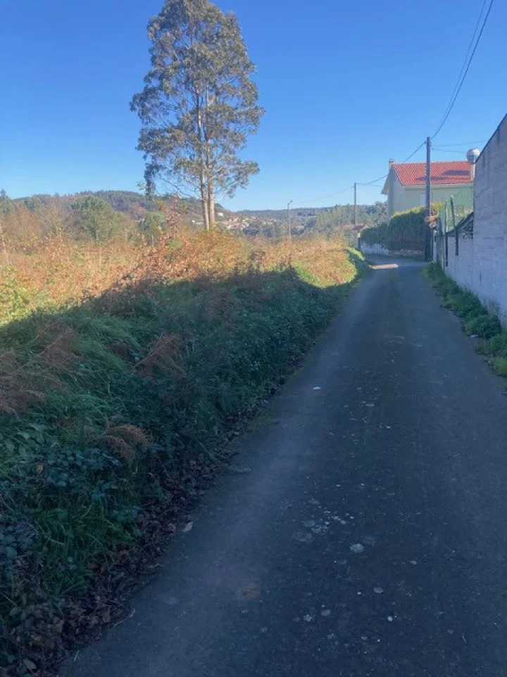 Sunny developable plot, 3,684 m²