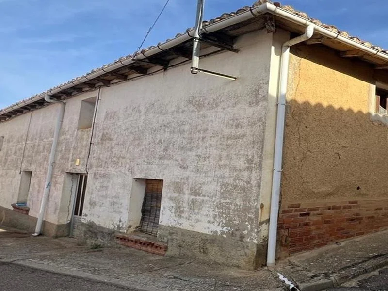 Casa para reformar en Castilfalé, 537 m²