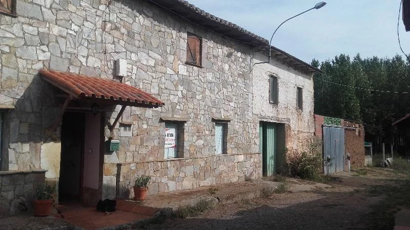 Renovation house in León, 316 m²