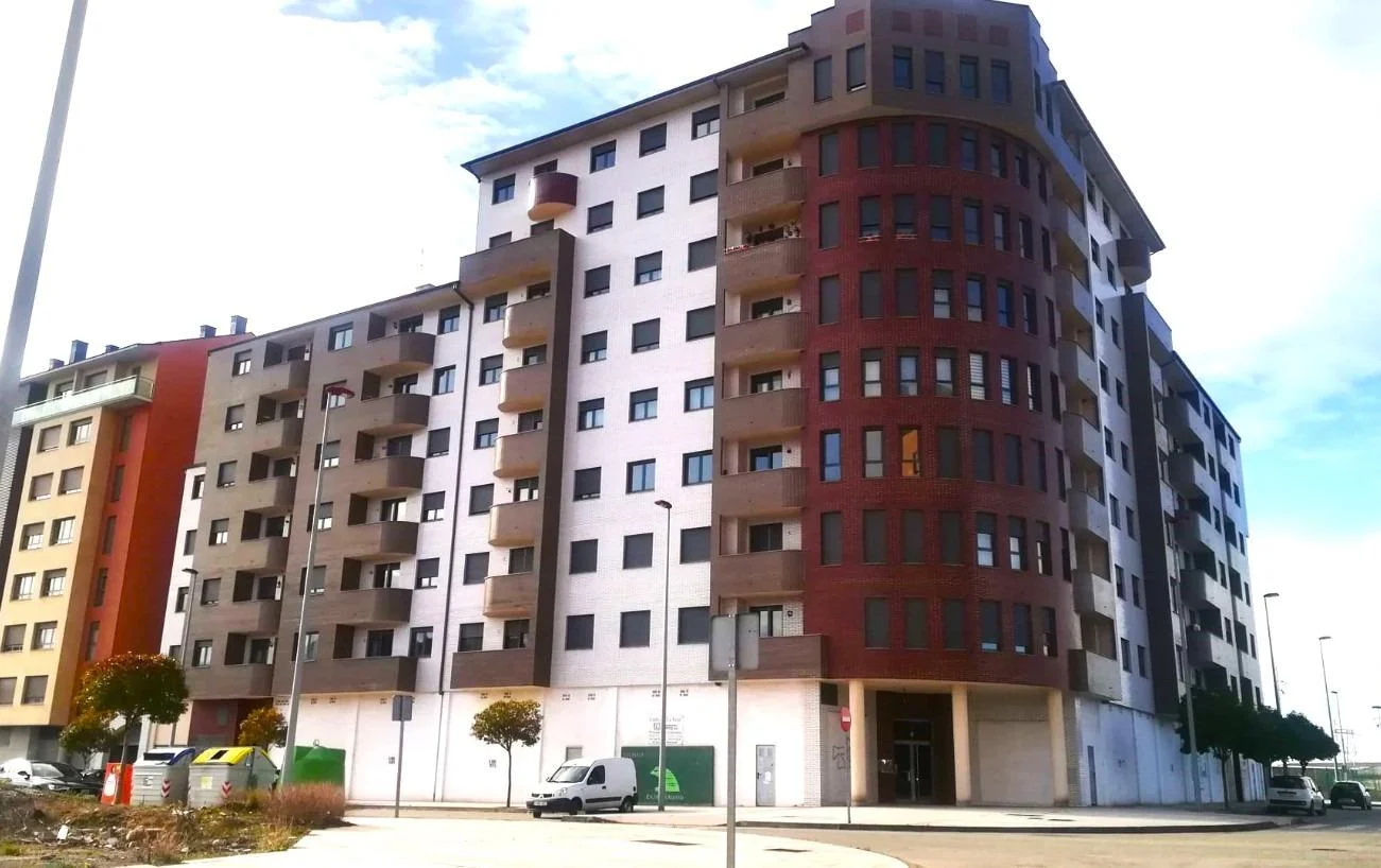 La Rosaleda parking space, 30 m²