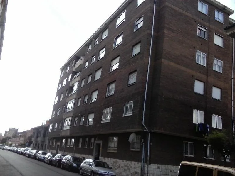 Piso para reformar en La Robla, 3 habitaciones