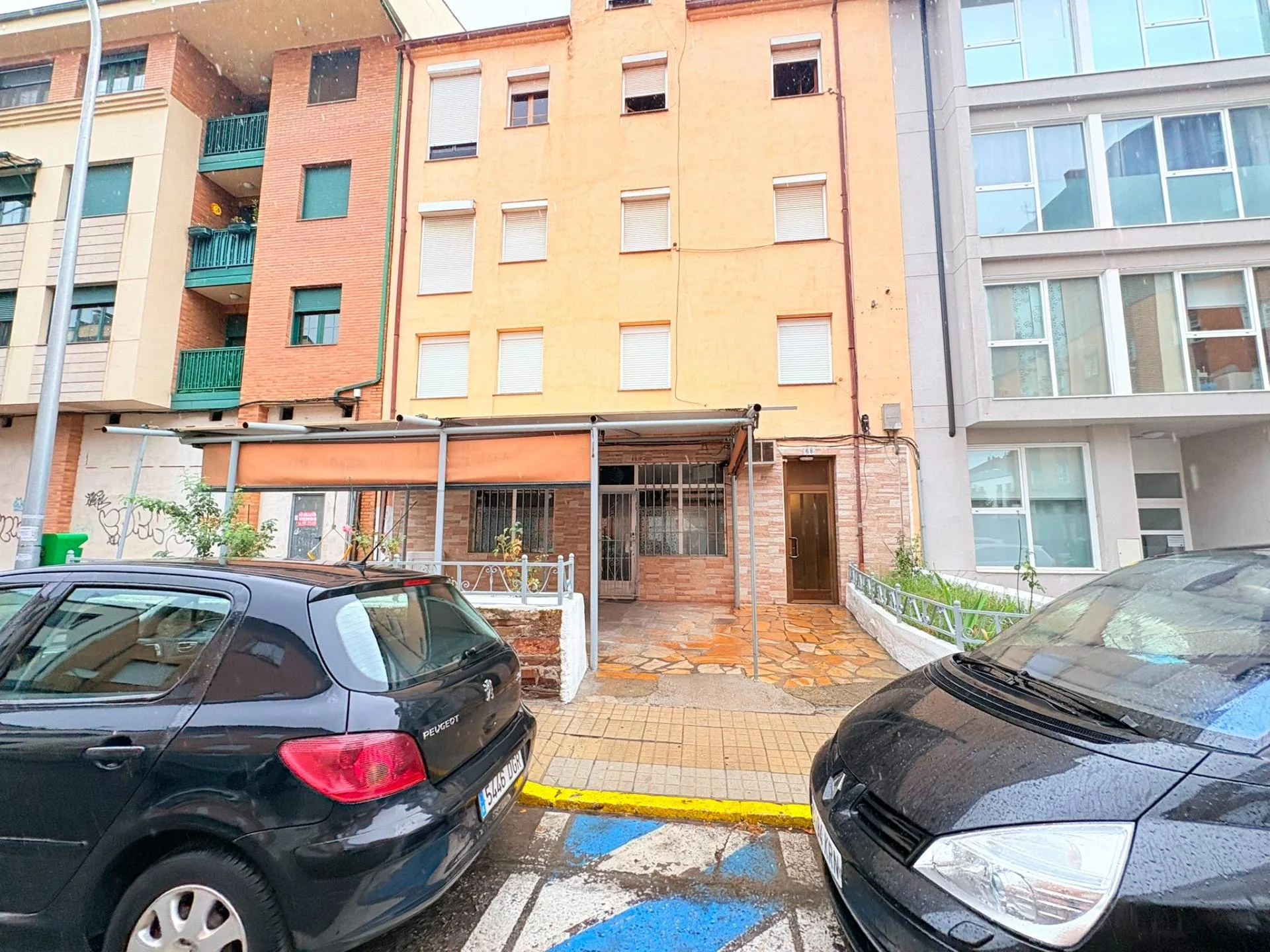 Piso céntrico en Ponferrada, tres habitaciones