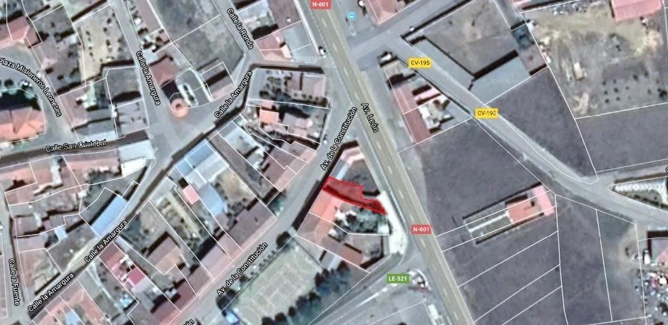 Urban land in Valmadrigal, 175 m² buildable