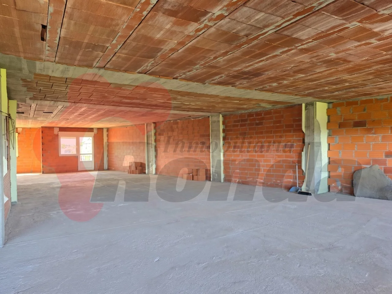Proyecto de edificio urbano en Rábade