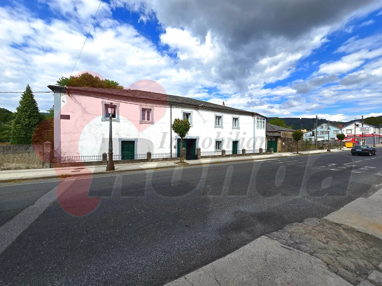 Large Baralla estate with expansion land