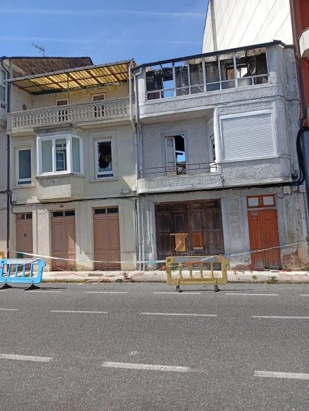 Gran casa para reformar en Rábade