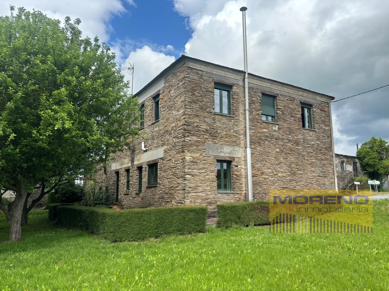 Stone house in Sarria, 5 bedrooms