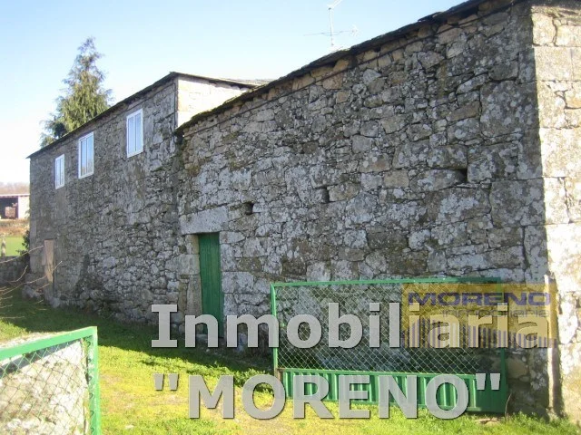 Stone house near Camino, 695 m²