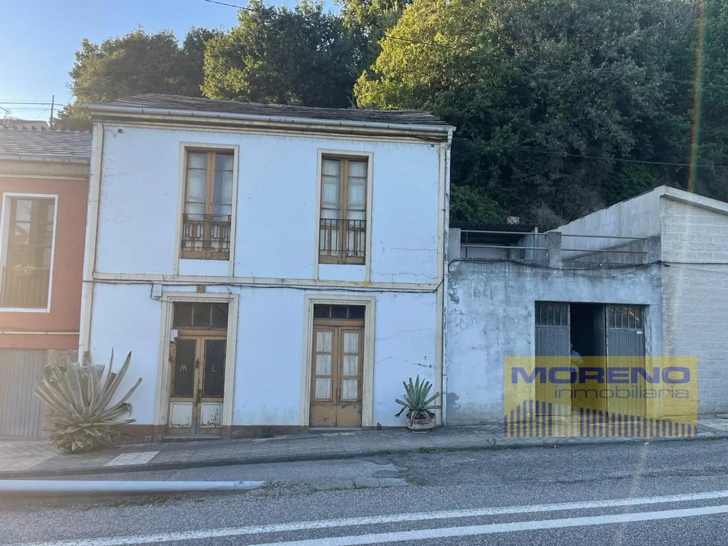 Refurbishment house in Sarria, four bedrooms