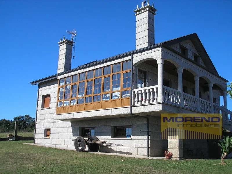 Chalet de piedra con finca de 2 hectáreas