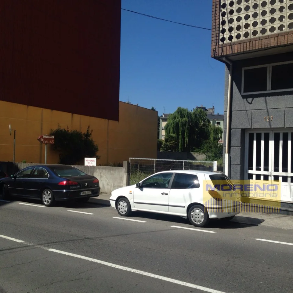 Solar urbano edificable en Sarria