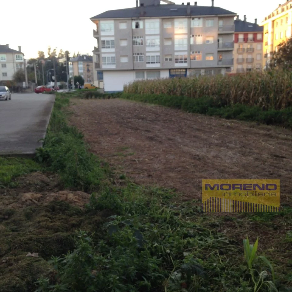 Parcela urbana en Sarria de 722 m²