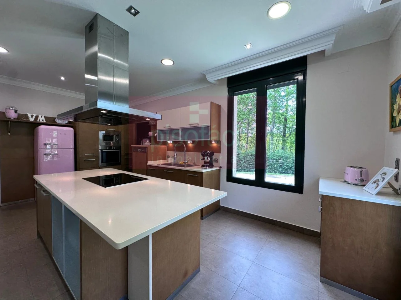 Spacious O Corgo chalet, 5 bedrooms
