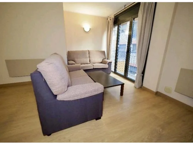 Bright furnished 3-bedroom El Forn flat