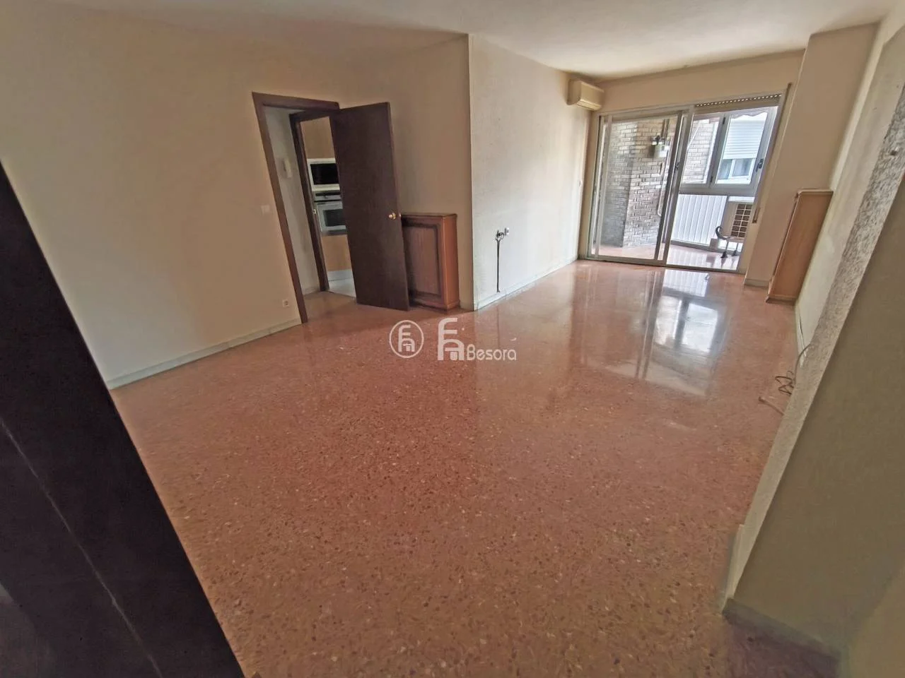 Well-kept Lleida flat, 3 bedrooms