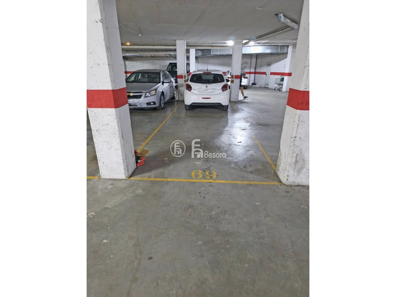 Well-kept Cappont garage, 15 m²