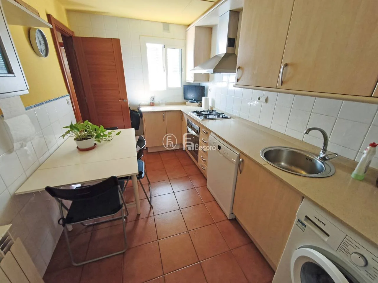 Bright exterior flat, 3 bedrooms