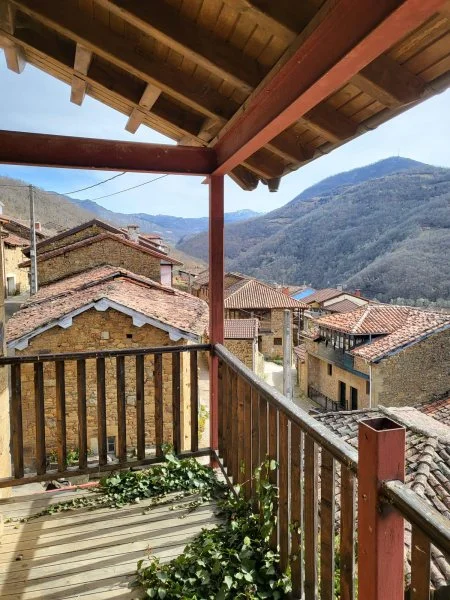 Casa de piedra en Abantro, 110 m²