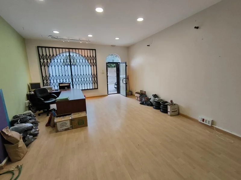 Oficina en bajo, 56 m², Centro
