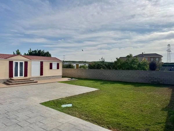 Mobile home with 760m² plot
