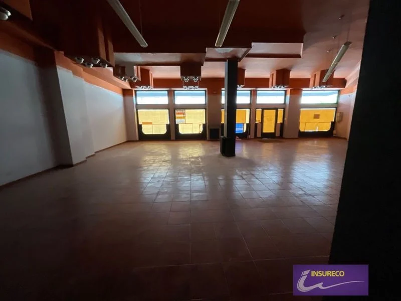 Commercial premises with 645 m²