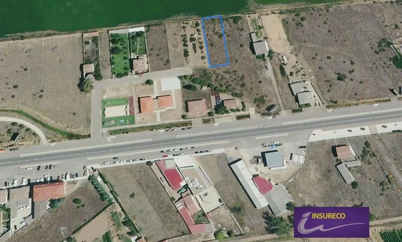 Parcela urbana cerca de León, 22 m de fachada