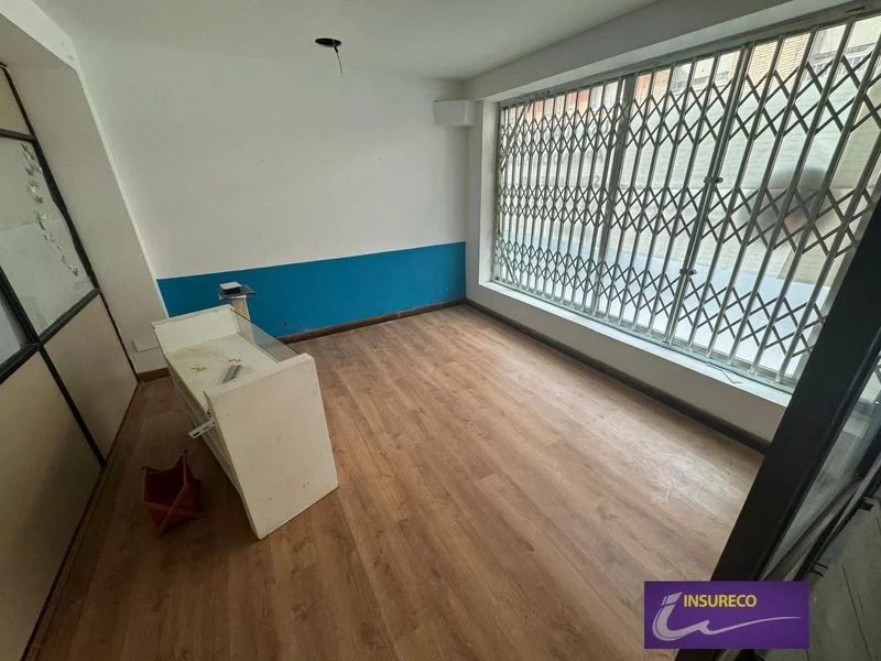 Local comercial céntrico en Palomera, 149 m²