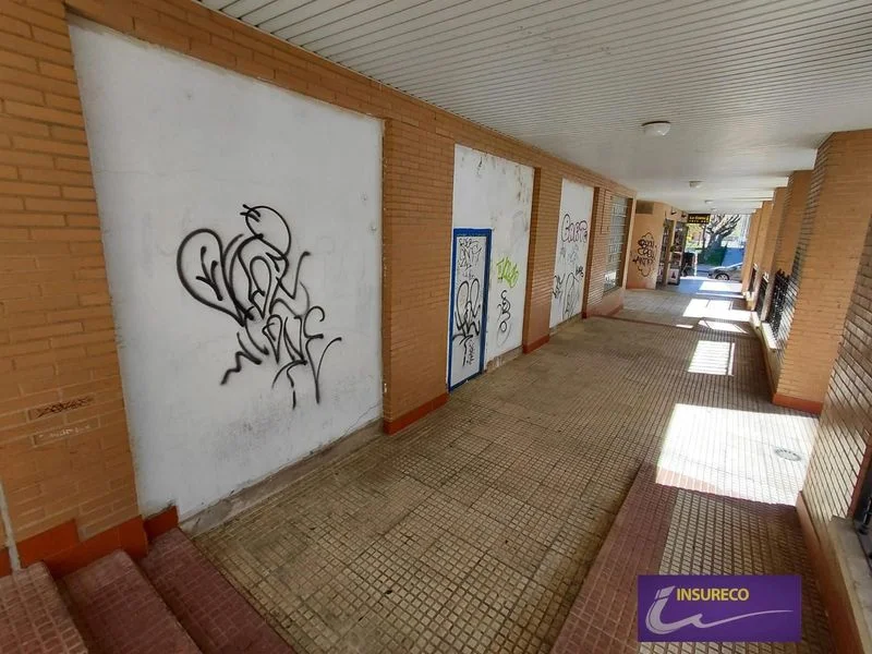 Local comercial en Palomera de 80 m²